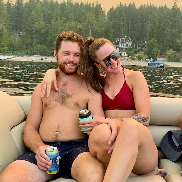 Meet your Posher, Danielle - Picture 1 of 1